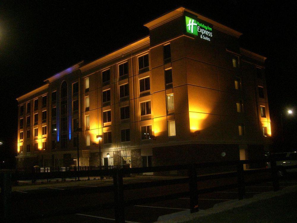 Holiday Inn Express Hotel & Suites Jackson Northeast, An Ihg Hotel Exterior foto