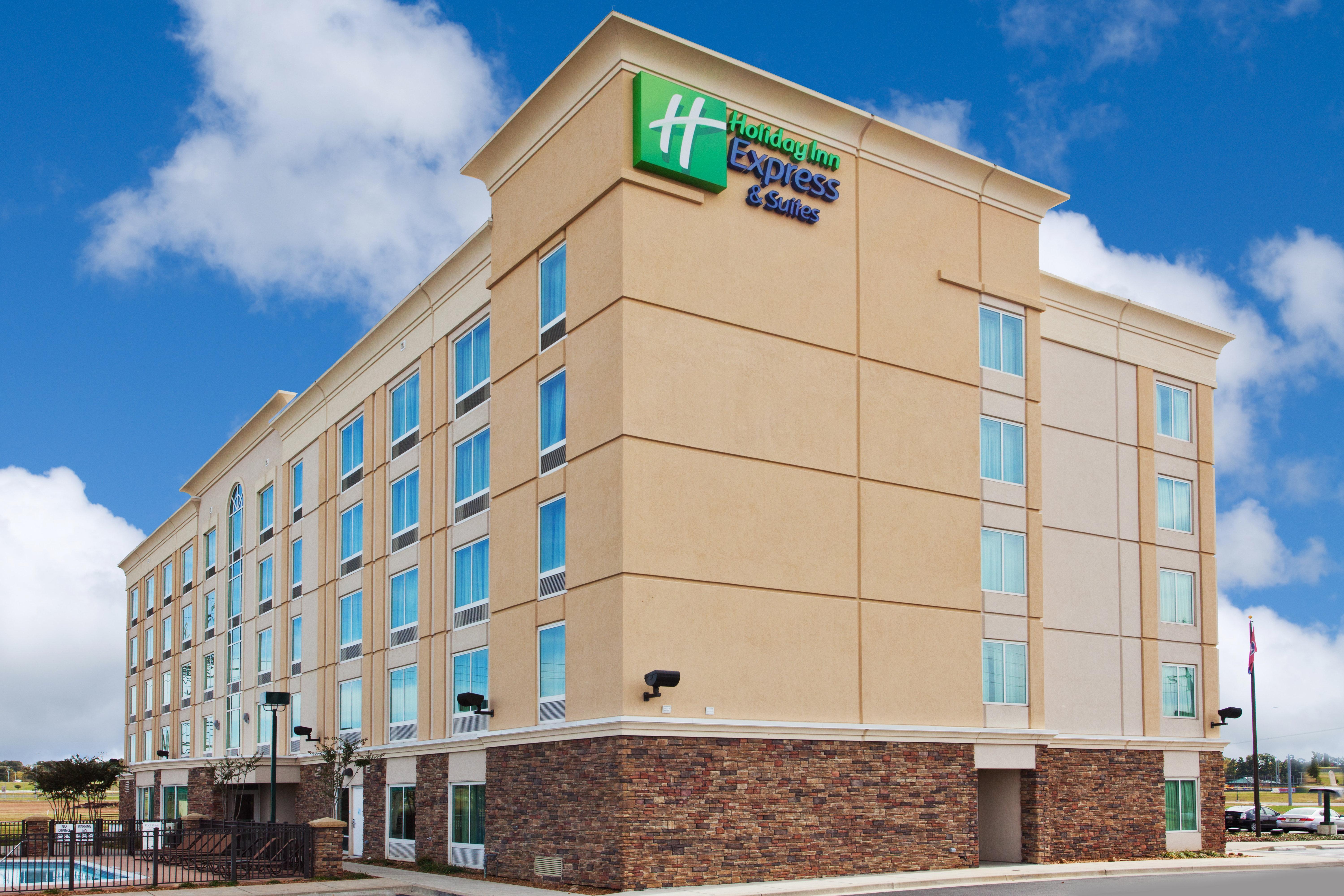 Holiday Inn Express Hotel & Suites Jackson Northeast, An Ihg Hotel Exterior foto